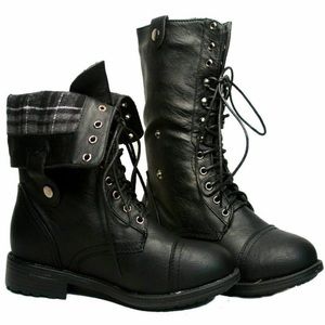 Black MidCalf-Fold-Able LaceUp Boots